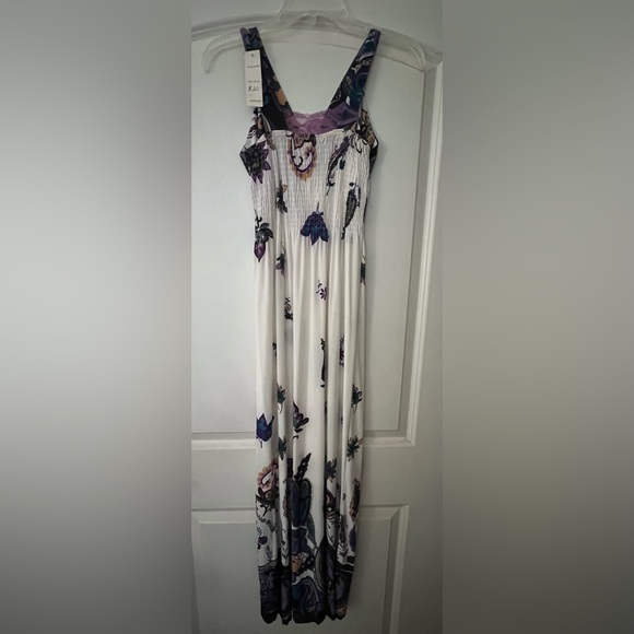 Summer Maxi Dress - Picture 3 of 4